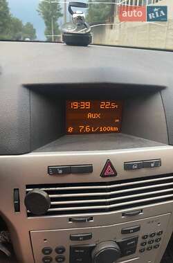 Универсал Opel Astra 2008 в 
