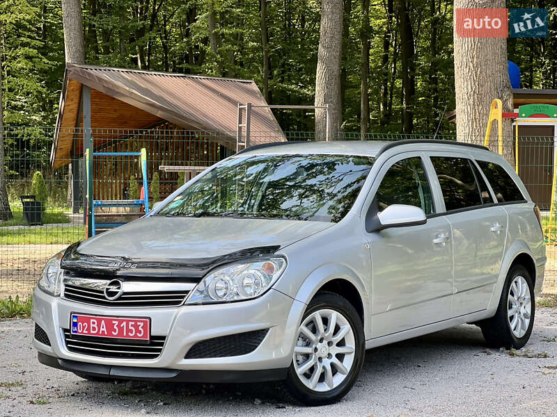 Универсал Opel Astra 2008 в 