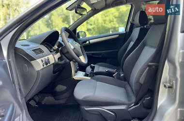 Универсал Opel Astra 2008 в 