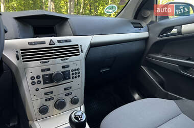 Универсал Opel Astra 2008 в 