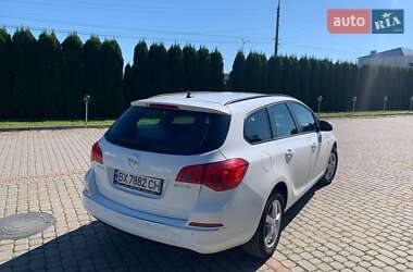 Универсал Opel Astra 2013 в 