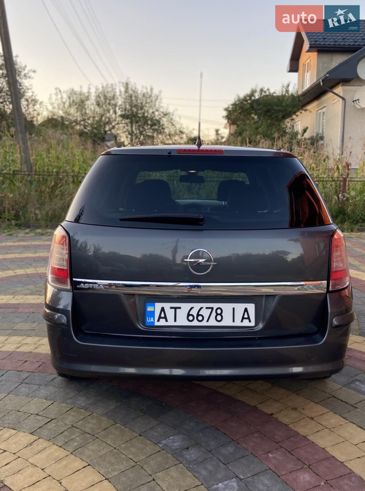 2010 Opel Astra - мініатюра 2