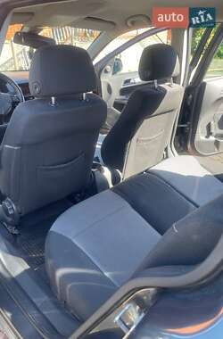 Универсал Opel Astra 2010 в 