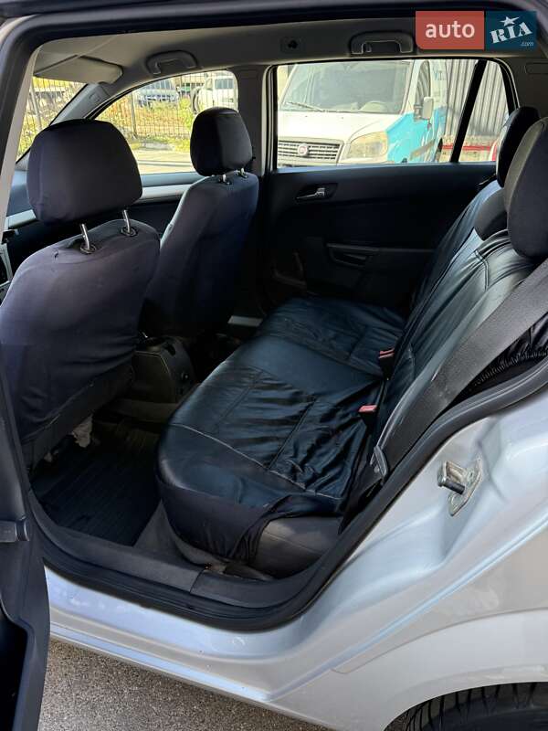 Универсал Opel Astra 2008 в Киеве