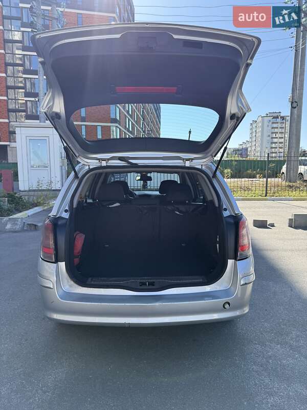 Универсал Opel Astra 2008 в Киеве