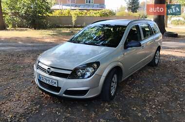 Універсал Opel Astra 2005 в Лубнах