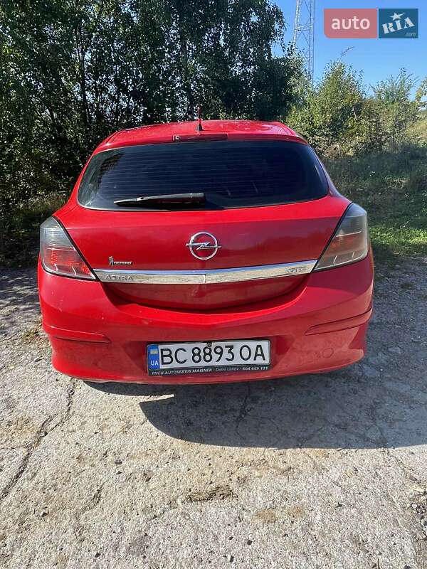 Купе Opel Astra 2008 в Львове