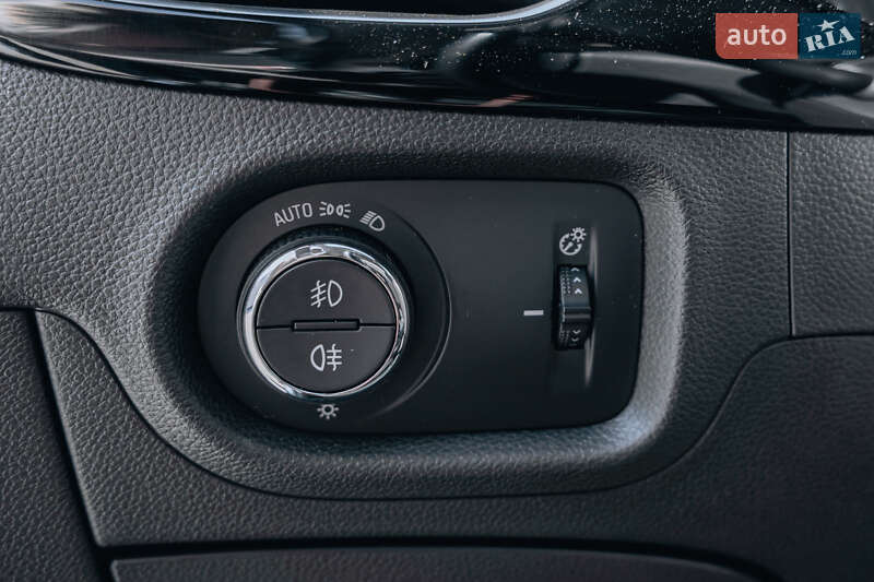 Универсал Opel Astra 2018 в Киеве фото 27 Универсал Opel Astra 2018 в Киеве