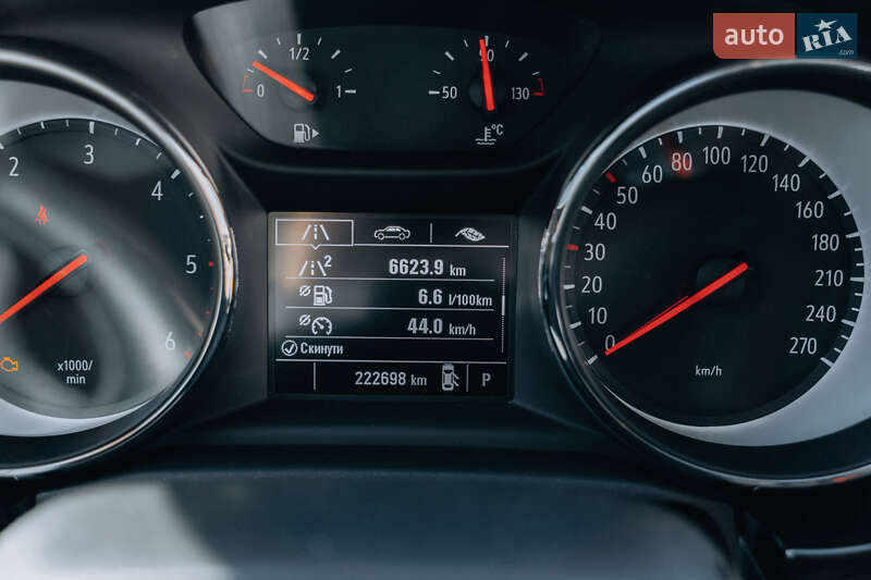 Универсал Opel Astra 2018 в Киеве фото 38 Универсал Opel Astra 2018 в Киеве