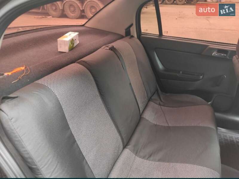 Седан Opel Astra 2008 в Кривом Роге