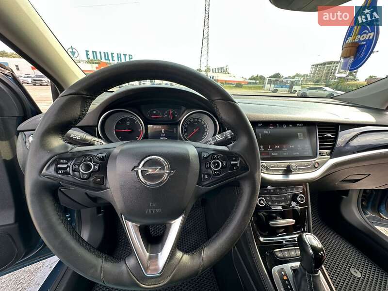 Универсал Opel Astra 2016 в Ужгороде