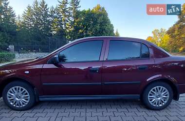 Седан Opel Astra 2006 в Миргороді