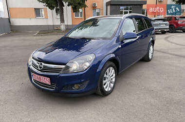 Универсал Opel Astra 2010 в 
