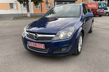 Универсал Opel Astra 2010 в 