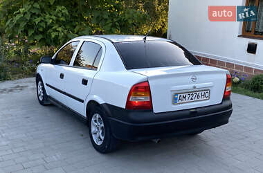 Седан Opel Astra 2000 в 