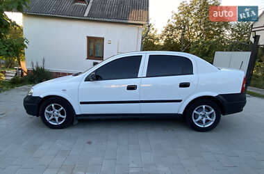 Седан Opel Astra 2000 в 
