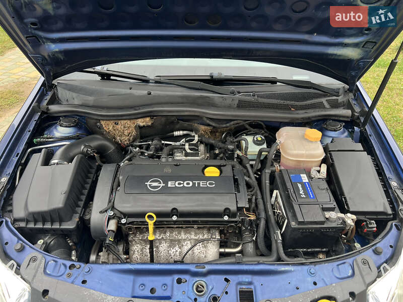 Универсал Opel Astra 2008 в Яворове
