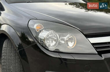 Универсал Opel Astra 2006 в 