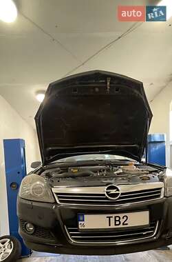 Универсал Opel Astra 2008 в 