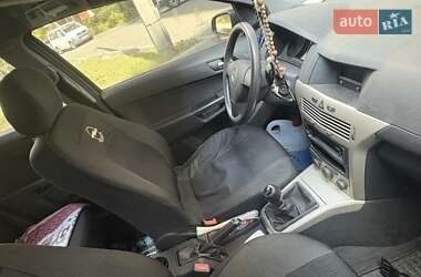 Хэтчбек Opel Astra 2008 в 