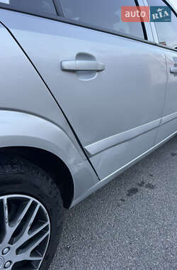 Универсал Opel Astra 2005 в 