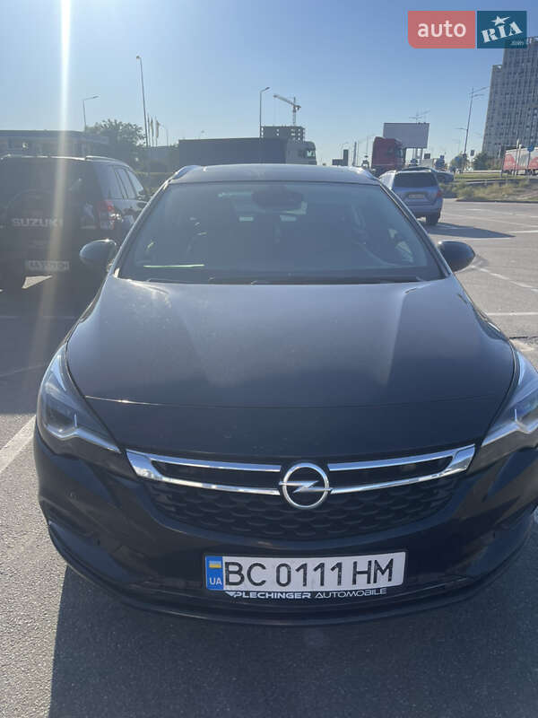 Универсал Opel Astra 2019 в Киеве