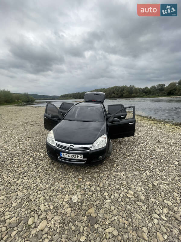 Opel Astra 2008