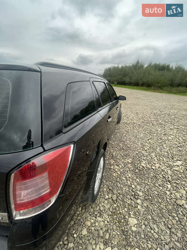 Универсал Opel Astra 2008 в Ивано-Франковске