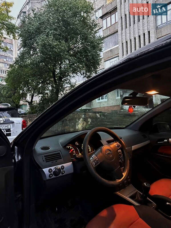 Универсал Opel Astra 2006 в Львове