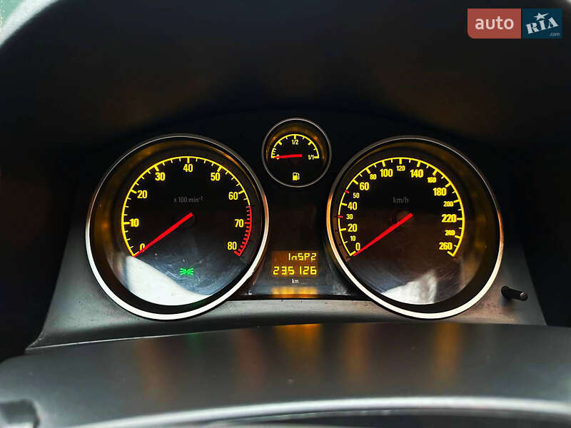 Универсал Opel Astra 2006 в Львове
