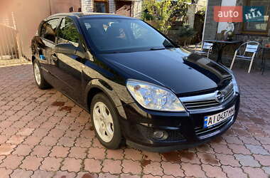 Хэтчбек Opel Astra 2007 в 