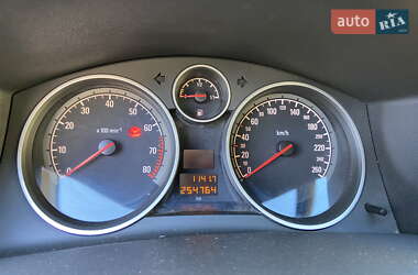 Хэтчбек Opel Astra 2007 в 