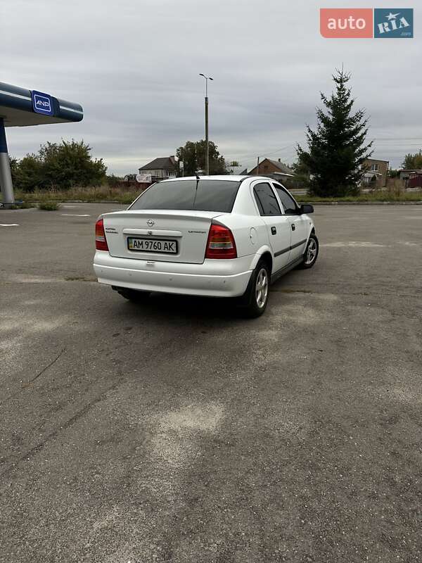 Седан Opel Astra 2007 в Бердичеве