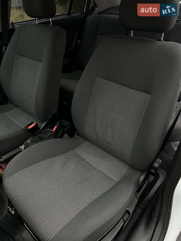 Седан Opel Astra 2007 в Бердичеве