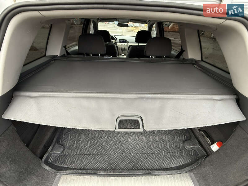 Универсал Opel Astra 2008 в Луцке