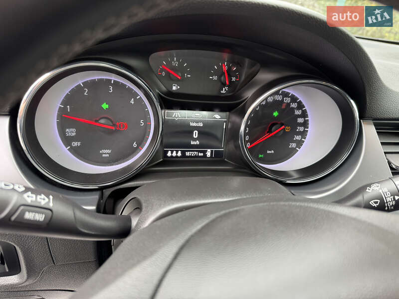 Универсал Opel Astra 2017 в Дрогобыче