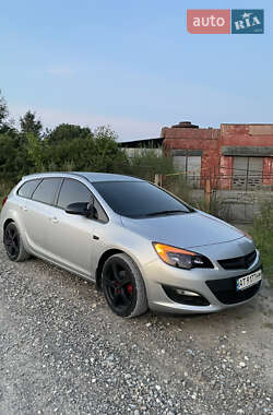 Универсал Opel Astra 2012 в 