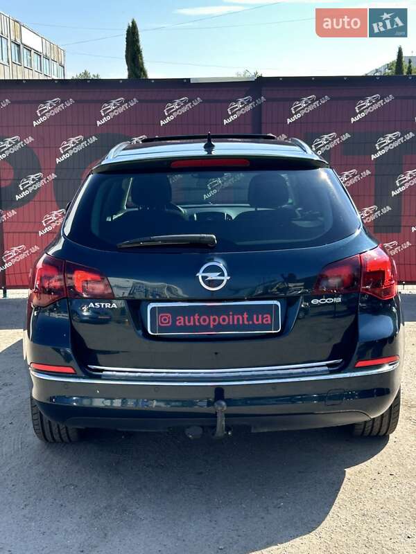 Универсал Opel Astra 2014 в Сумах
