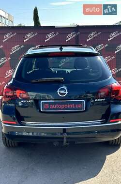 Универсал Opel Astra 2014 в 