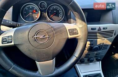 Универсал Opel Astra 2007 в 