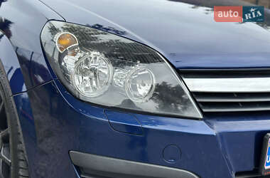 Универсал Opel Astra 2006 в 