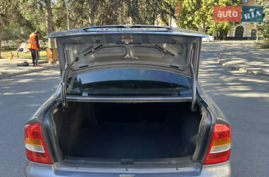 Седан Opel Astra 2008 в 