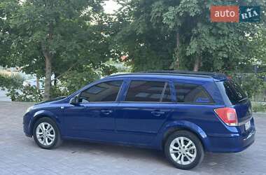 Универсал Opel Astra 2006 в 
