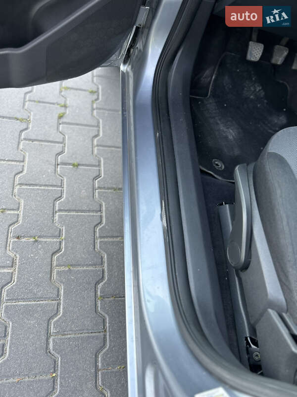 Универсал Opel Astra 2005 в Золочеве