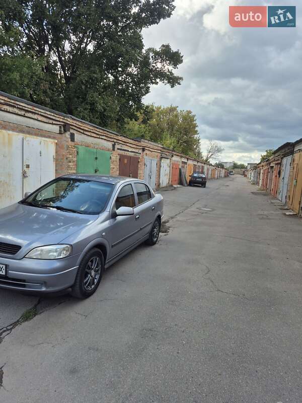 Opel Astra 2008