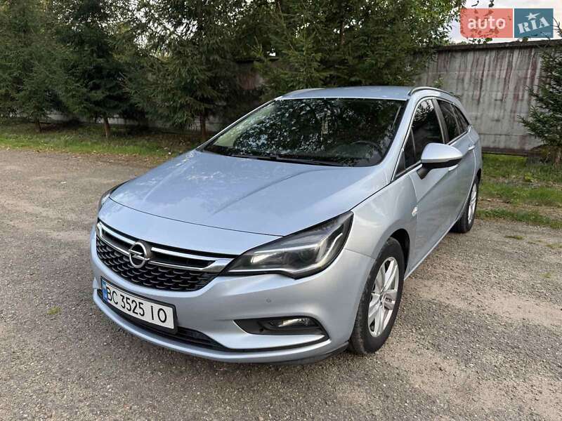 Универсал Opel Astra 2016 в Львове