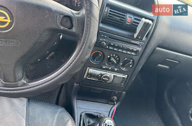 Универсал Opel Astra 2000 в 