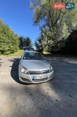 Универсал Opel Astra 2006 в Рава-Русской