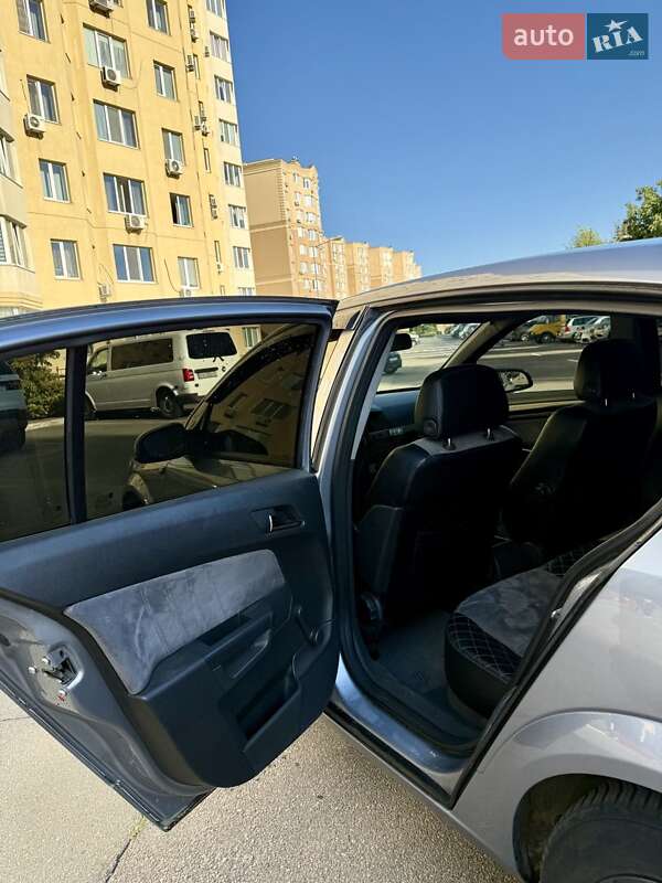 Хэтчбек Opel Astra 2006 в Киеве фото 16 Хэтчбек Opel Astra 2006 в Киеве