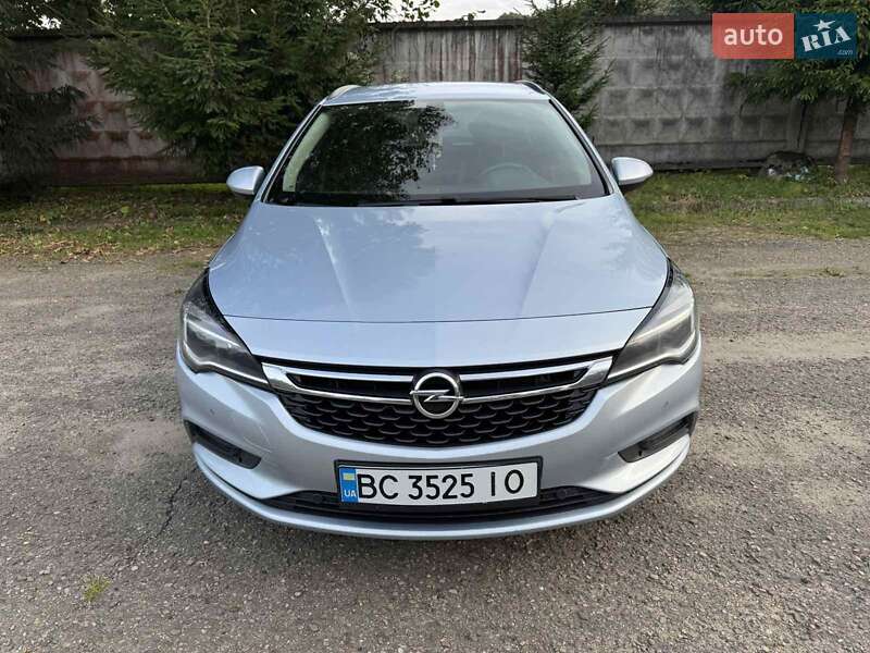 Универсал Opel Astra 2016 в Львове